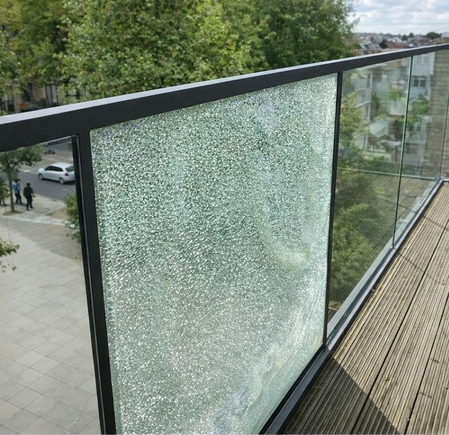 laminecambalkondarbetesti 1 REAL CAM BALKON